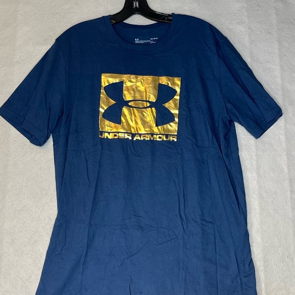 🆕 NWOT Men Size Large Under Armor Shirt Gold/Navy Blue Tee Shirt Fast Shipping